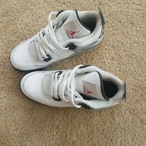 Jordan cements size 5.5 in boys